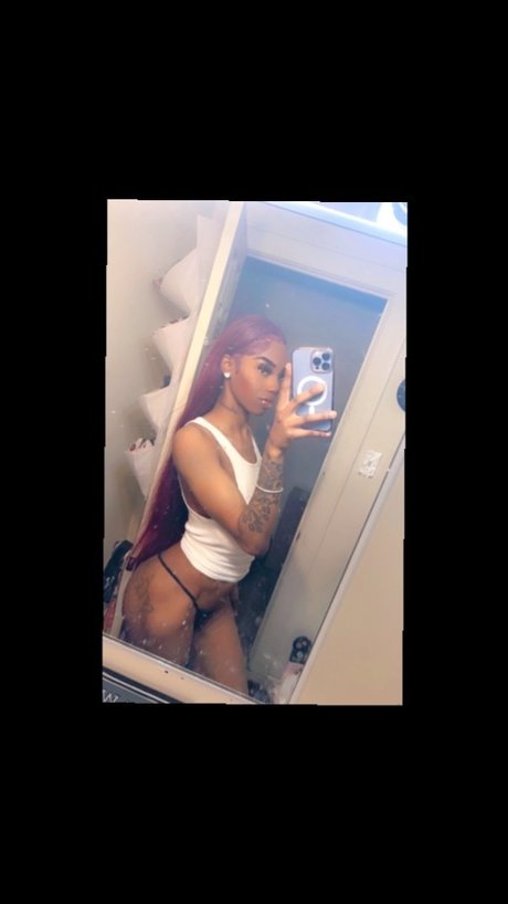 Foto desnuda filtrada de OnlyFans de Mulatto Chinaa 