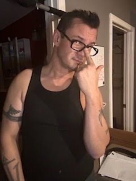 Foto desnuda filtrada de OnlyFans de Dr Dorian X