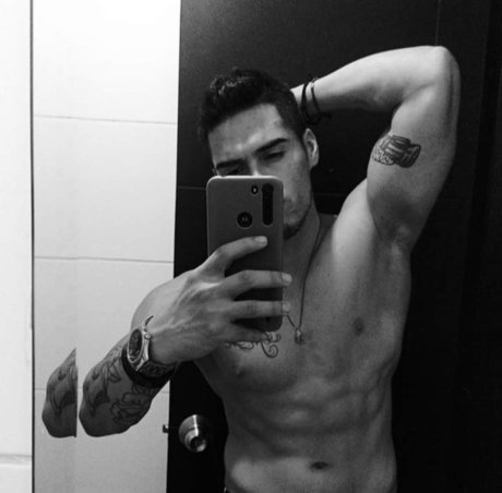 Foto desnuda filtrada de OnlyFans de Estebanfit
