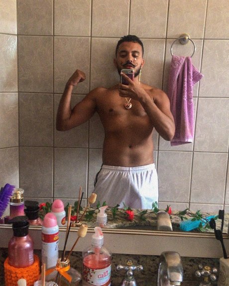 Foto desnuda filtrada de OnlyFans de Done