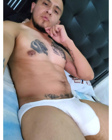 Foto desnuda filtrada de OnlyFans de Fernando Arellano