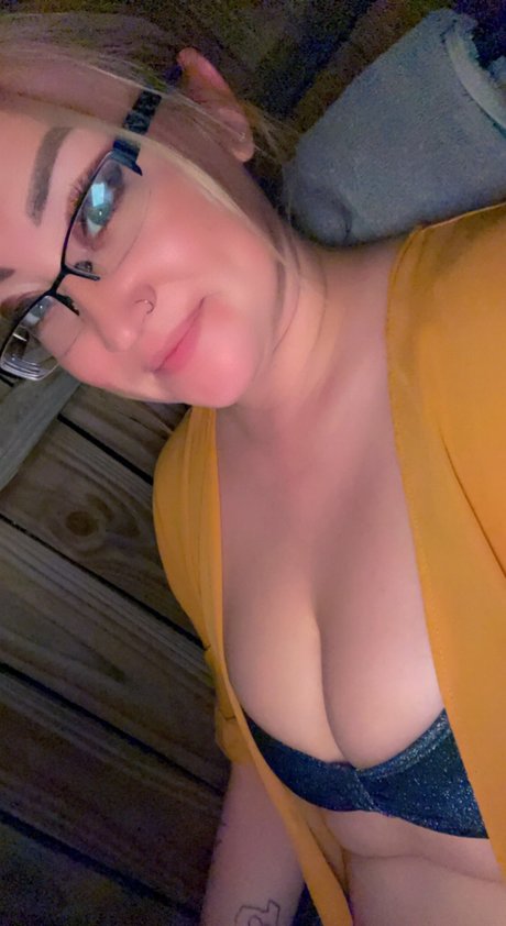 Foto desnuda filtrada de OnlyFans de Rachel Ann 