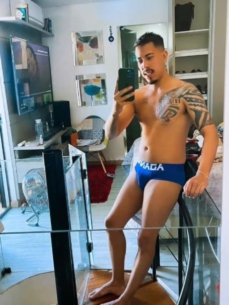 Foto desnuda filtrada de OnlyFans de Omartins