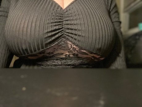 Foto desnuda filtrada de OnlyFans de Jocelyn