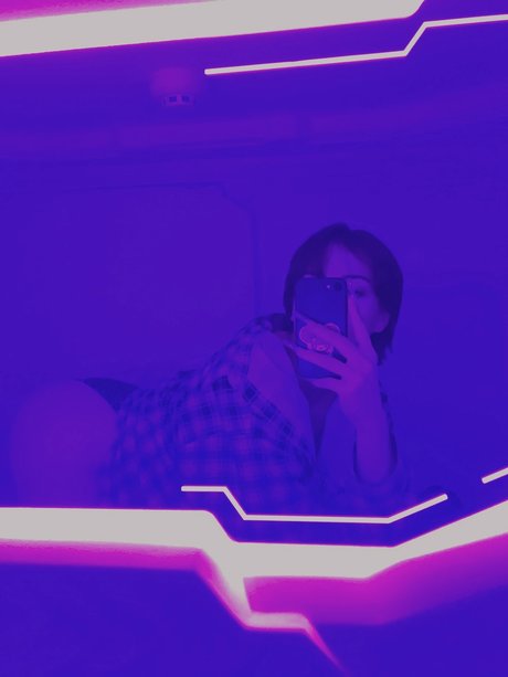 Foto desnuda filtrada de OnlyFans de Rb