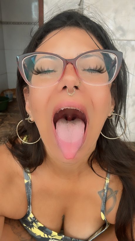 Foto desnuda filtrada de OnlyFans de Fetish Mommy