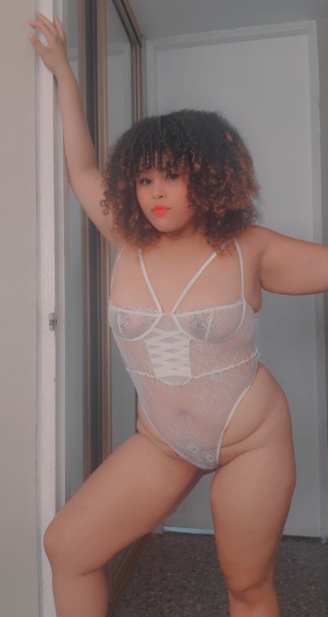 Curvesbyjoa