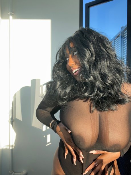 Foto desnuda filtrada de OnlyFans de Teasing Goddess