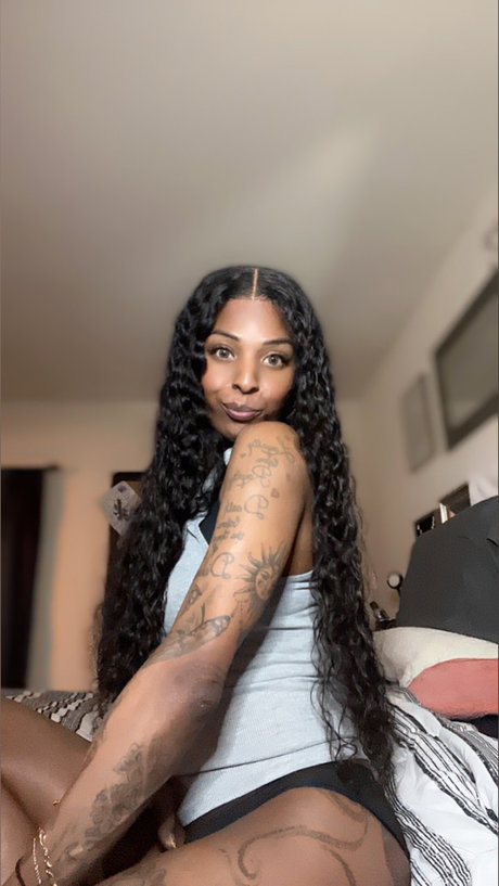 Foto desnuda filtrada de OnlyFans de Badgirlmyah757