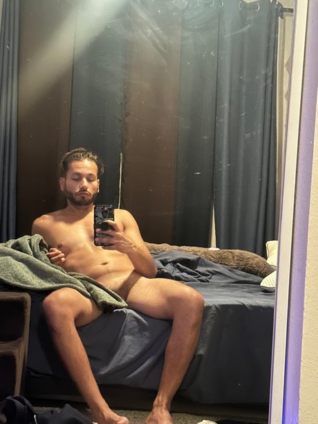 Dominic 8