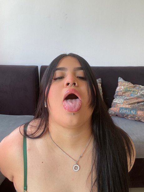 Foto desnuda filtrada de OnlyFans de Dari