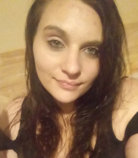 Foto desnuda filtrada de OnlyFans de Mzjuicythickems