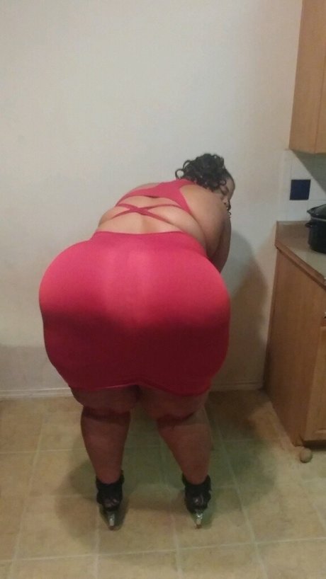 Foto desnuda filtrada de OnlyFans de Mz Boom Boom Phattest Ass On Earth 