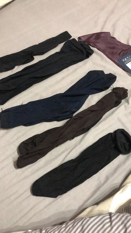 Foto desnuda filtrada de OnlyFans de Mysuitshoesporn