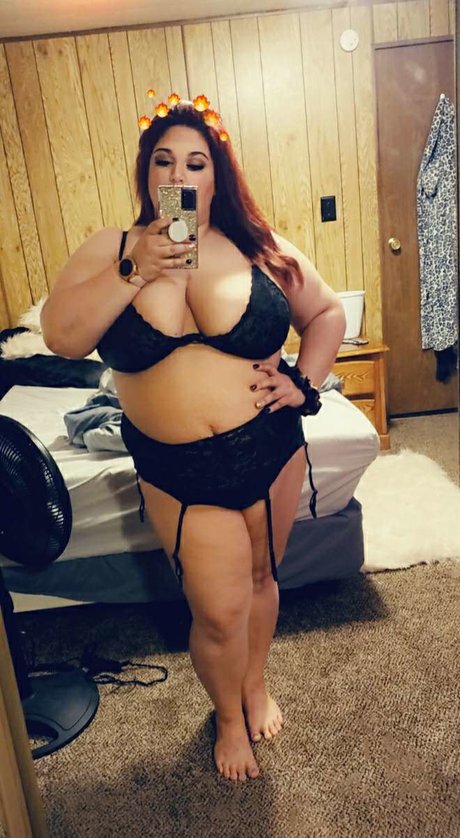 Foto desnuda filtrada de OnlyFans de Fun Milf