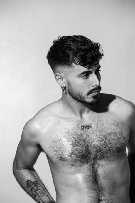 Foto desnuda filtrada de OnlyFans de Frewtwojota
