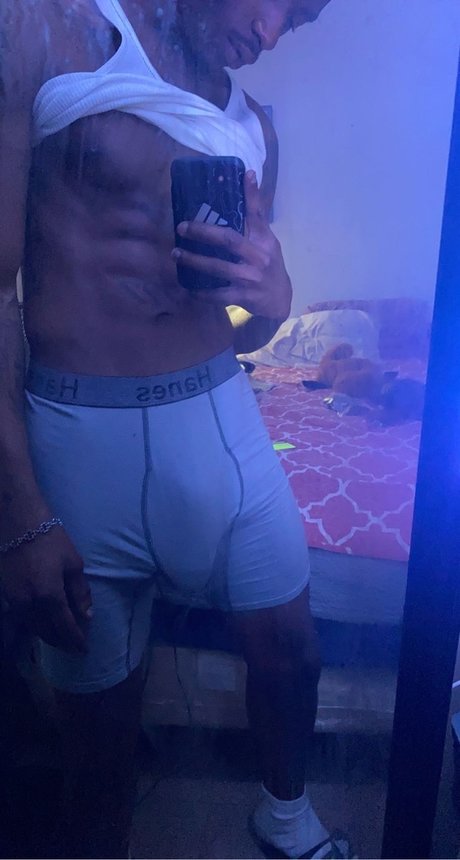 Foto desnuda filtrada de OnlyFans de Dior Dior