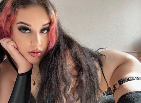 Foto desnuda filtrada de OnlyFans de Mia 