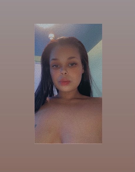 Thalia Colon