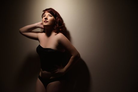 Foto desnuda filtrada de OnlyFans de Naomicosplayerphotomodel