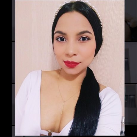 Foto desnuda filtrada de OnlyFans de Nany Agudelo