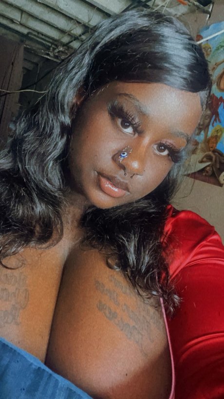 Ebony Seductress 