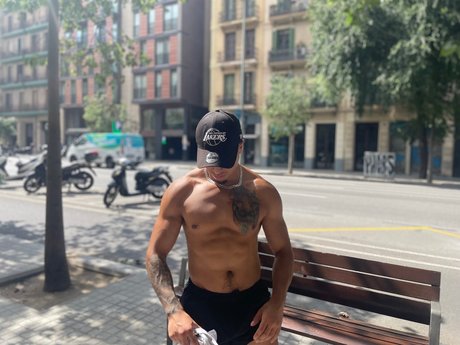 Foto desnuda filtrada de OnlyFans de Derek