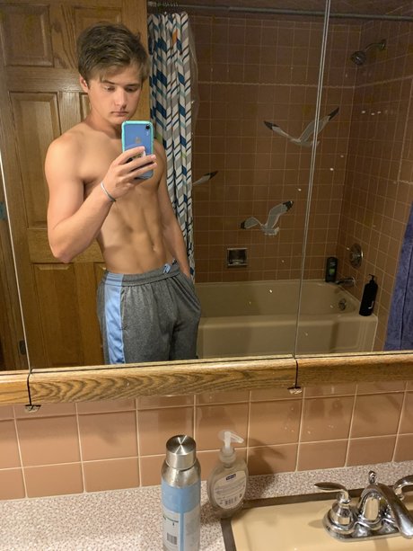 Foto desnuda filtrada de OnlyFans de Jason
