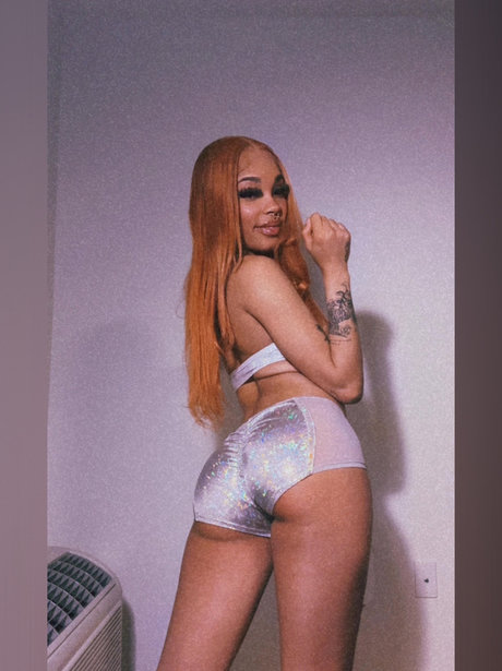 Foto desnuda filtrada de OnlyFans de dallasthepetitequeen