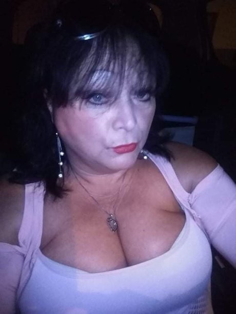 Foto desnuda filtrada de OnlyFans de Zdenicka