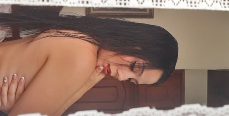 Foto desnuda filtrada de OnlyFans de Nataly Gil Mazo