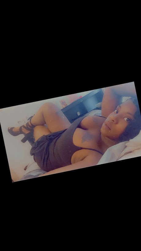 Foto desnuda filtrada de OnlyFans de Im Her 