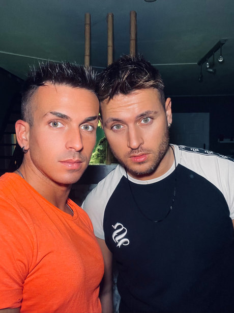 Carlos Y Hector
