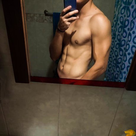 Foto desnuda filtrada de OnlyFans de Chris For Free