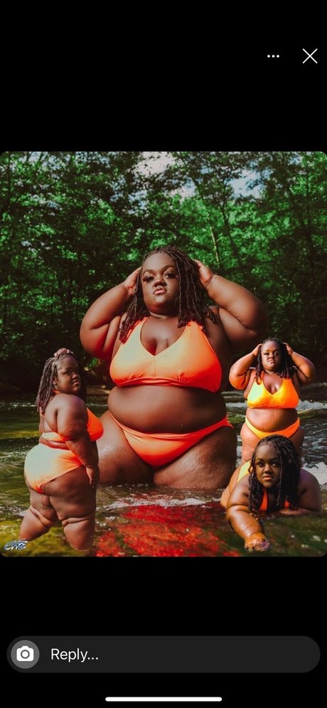 Foto desnuda filtrada de OnlyFans de Fun Sized Henny 