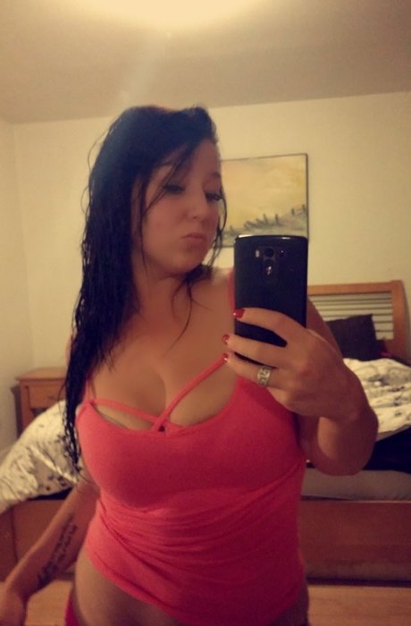 Foto desnuda filtrada de OnlyFans de Curvysaxxxy