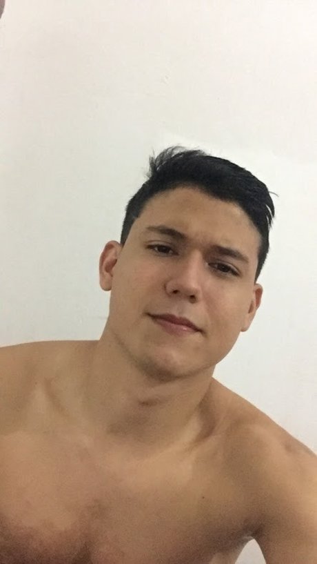 Foto desnuda filtrada de OnlyFans de Leo Rivera