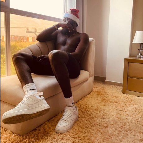 Foto desnuda filtrada de OnlyFans de Naxel Big