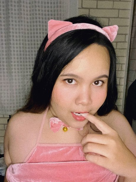 Foto desnuda filtrada de OnlyFans de Bella  Asian Bbw Free