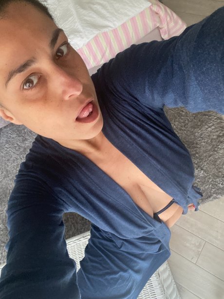 Foto desnuda filtrada de OnlyFans de Sara