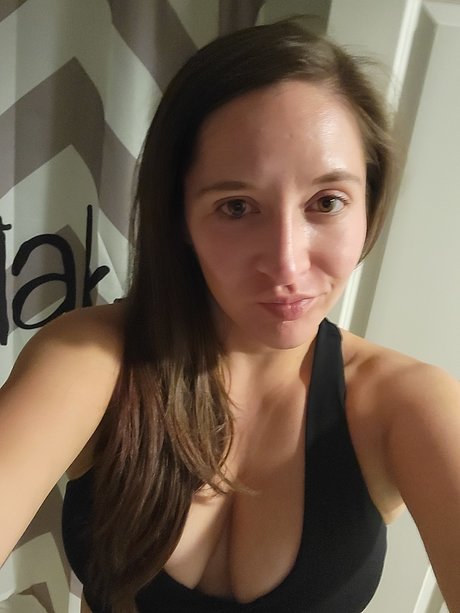 Foto desnuda filtrada de OnlyFans de Crazycatlady