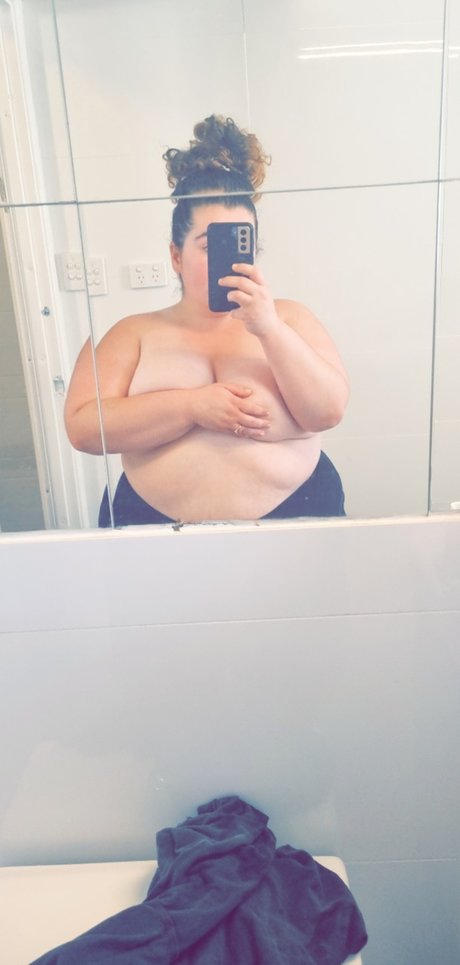 Foto desnuda filtrada de OnlyFans de Chonky Goddess 
