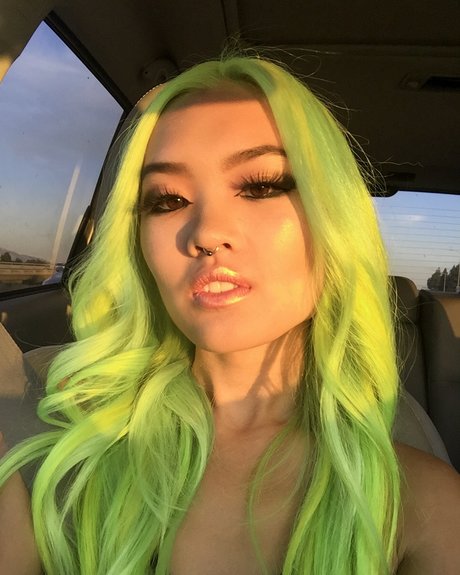 Casshole Yee