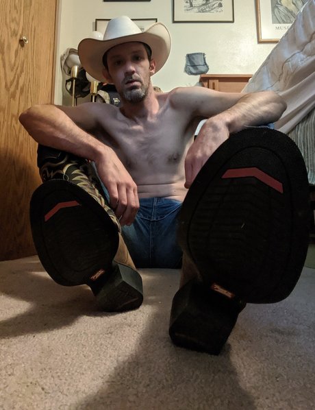 Foto desnuda filtrada de OnlyFans de Cowboy Master 76