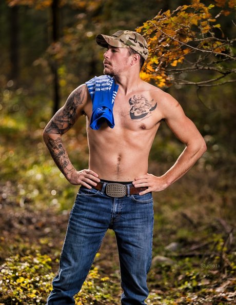 Foto desnuda filtrada de OnlyFans de Cowboy Deluxe