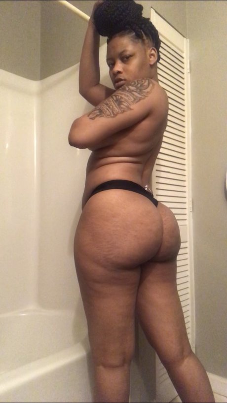 Foto desnuda filtrada de OnlyFans de Chi