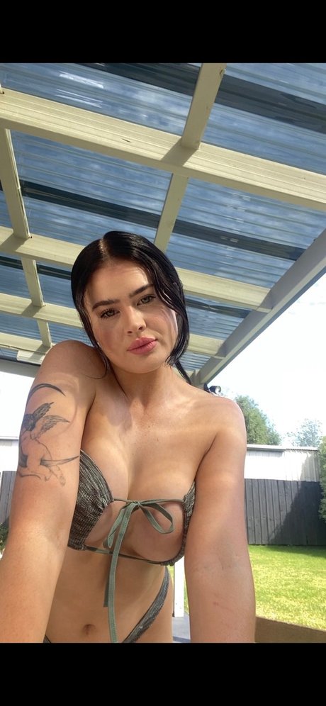 Foto desnuda filtrada de OnlyFans de Anna Petite