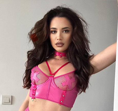 Ava Moon