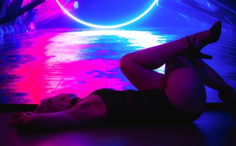 Foto desnuda filtrada de OnlyFans de Nerdy Witch