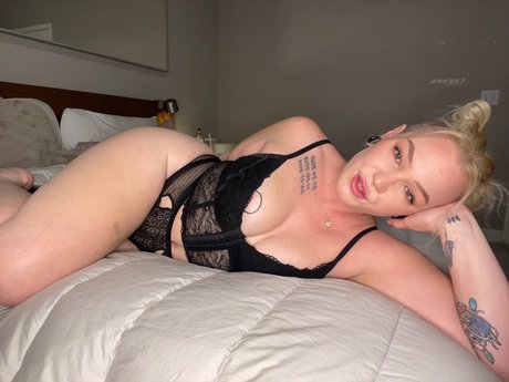 Foto desnuda filtrada de OnlyFans de Neoerotica